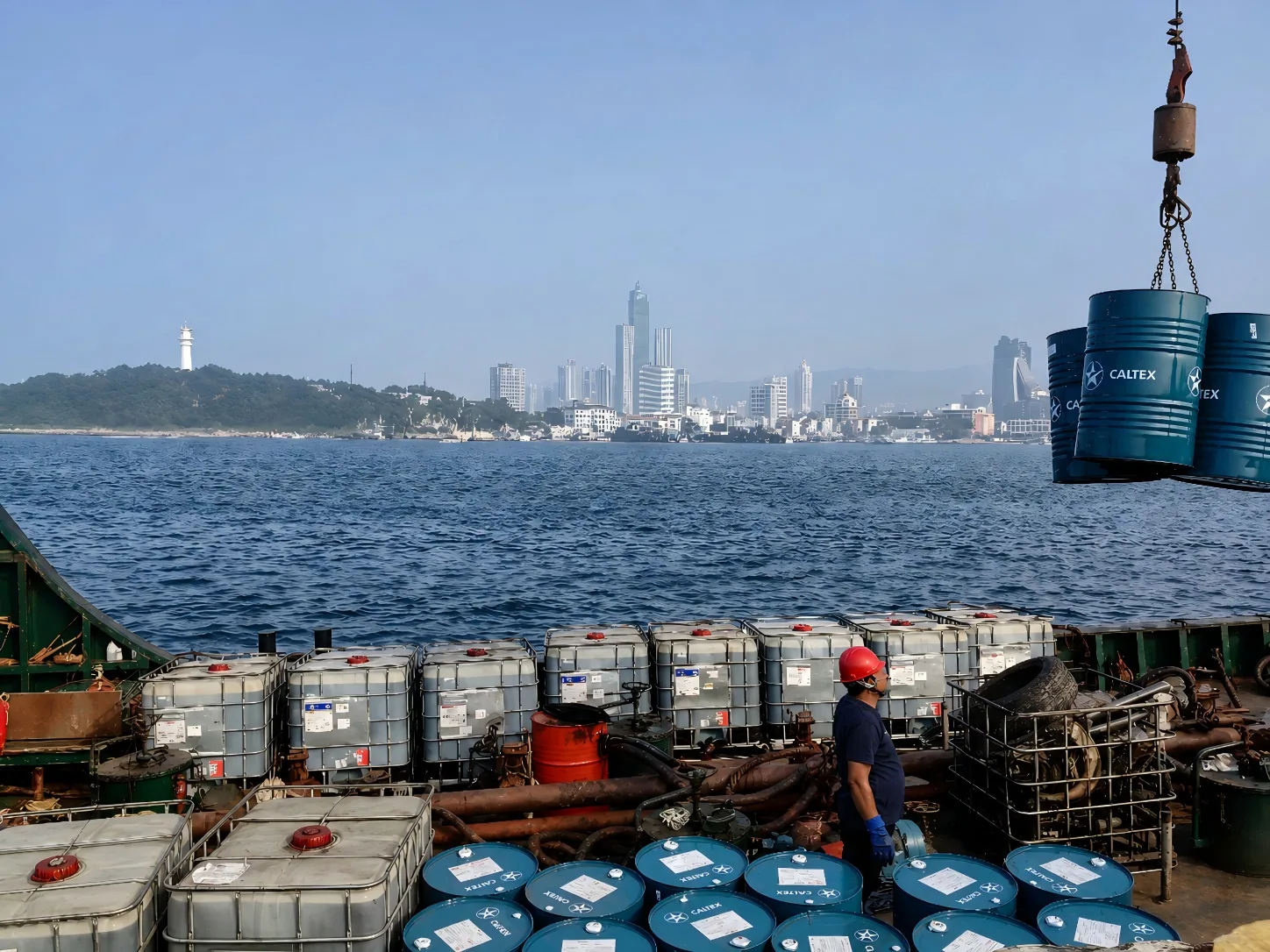 Marine transfer of drums and IBC cargo